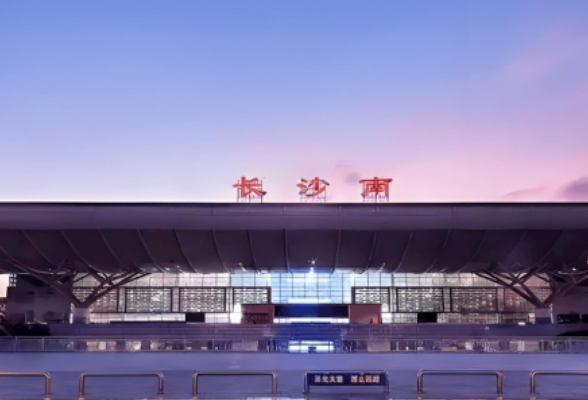 湖南携1.4万个岗位赴武汉引才 最高年薪超百万元