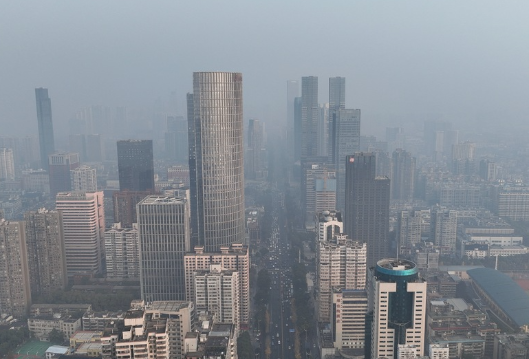 湖南发布霾黄色预警，湘东大部分地区将出现中度霾