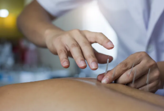 泰元堂中医馆以情志调理结合奇门针灸，创新治疗青少年抑郁症获关注