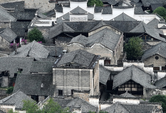 仅0.85平方公里的黔阳古城，祖孙三代为啥画了40年