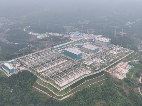 “宁电入湘”衡阳换流站低端投运 湖南今夏增加400万千瓦供电能力
