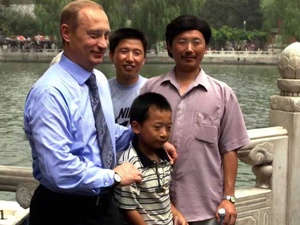 视频丨“盼您再来中国！”25年前与普京合影的男孩回应