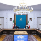 伊朗总统称正全力通过根除腐败来改善民生