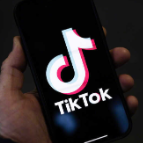 TikTok老外集体变“精神中国人”，发生了什么？