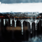 今年首场寒潮来袭，南方冻雨风险为何突出？