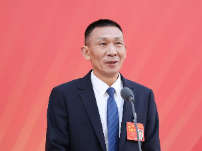 何永胜：老人乐享“家门口养老”  孩子放学有了“管家” 丨直击代表通道