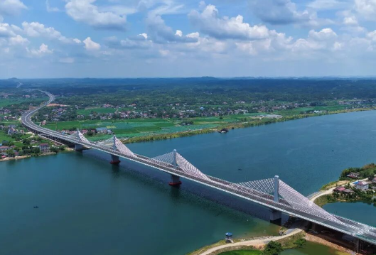 今年春运，湖南高速路网再次升级！7条高速公路（项目）通车