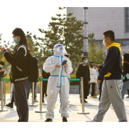 落细落实防控措施 有效抓好疫情处置——国务院联防联控机制新闻发布会回应焦点问题