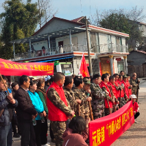 沅陵：“红军路”上栽植“红枫林”