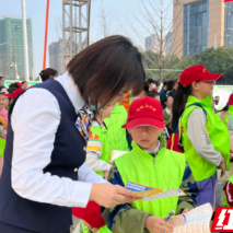 中国人寿怀化分公司参加市消委3.15活动