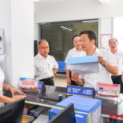 许忠建在麻阳调研时强调：始终坚持严的主基调不动摇 切实整顿干部思想作风纪律