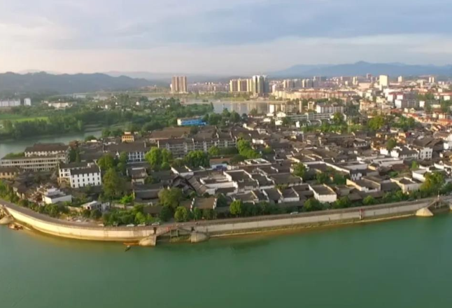 洪江市税务：书润青税  “悦”读美好