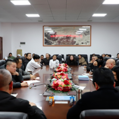 怀化市恒雅高级中学部署后勤与食品安全工作