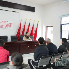 全国人大代表杨理：携两会春风 把民生福祉送到村民心坎上