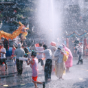 洪江古商城“泼水狂欢”今日开启,“八月天天乐”即将接档