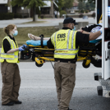 美国新冠肺炎病例数7月激增700% 8月或报告340万例新增病例