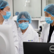 感受科技创新“她”力量：花儿为什么这样红？