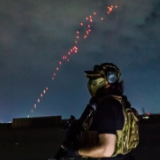 主播说联播丨慌慌地,美军跑了!李梓萌揭露美式“民主剧”三大套路