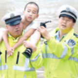 忠诚履职 守护万家灯火