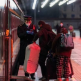 腊月二十八火车票今日5点开抢:候补购票截止开车前2小时