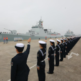 中国海军第40批护航编队起航奔赴亚丁湾