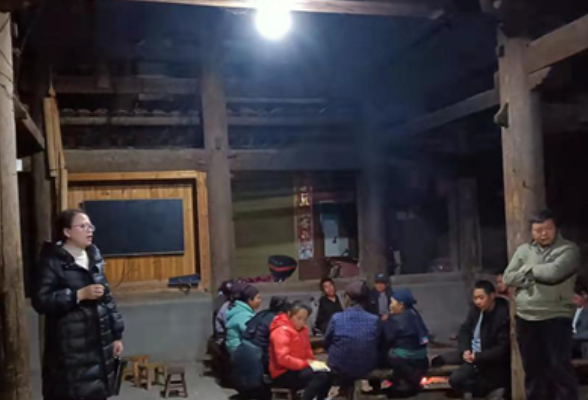 苗乡“篝火会”勾绘美丽乡村图景