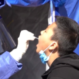 内蒙古党员夫妻奋战一线 携手同心共同抗疫