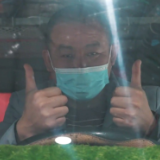 “ 好几天了，我脸都没洗过……”