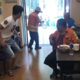 店主说“东西随便吃,饮料免费喝” 没想到……