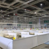 超40000个床位,直击上海最大方舱医院搭建现场