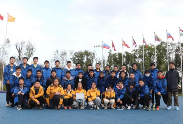 这四名少年,我们要狠狠表扬!