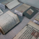 习近平总书记关切事丨故纸堆里捧出“金娃娃”：古籍典藏温“故”知“新”的故事