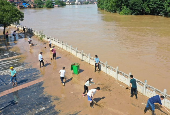 湖南道县：洪水消退 全力恢复生产生活
