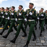 扩军50万,重建两大军区,俄罗斯要大干一场?