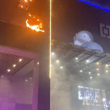 烟花爆竹是“禁”是“放”?多地调整政策!