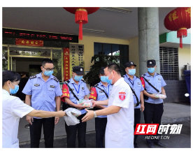 郴州：郴江街道社区卫生服务中心开展防暑降温送清凉活动