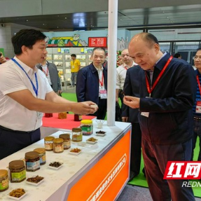 乡村追梦人 | 周鑫:用计算机思维腌出“椒”傲传奇