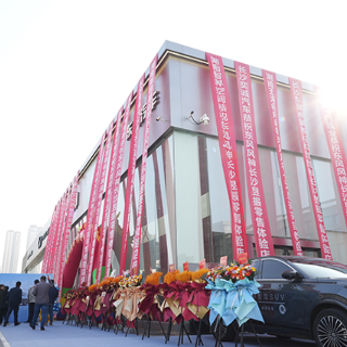 深耕华中市场 东风风神长沙昱振零售体验店开业