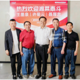 霸碗盖码饭携手湘菜泰斗升级现炒工艺 引领行业新标准