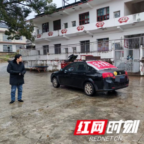 宣传车1_副本.jpg 宣传车1_副本.jpg