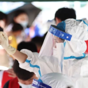 梁立坚到涟源督导常态化疫情防控工作：从严从快从紧从实从细抓好疫情防控