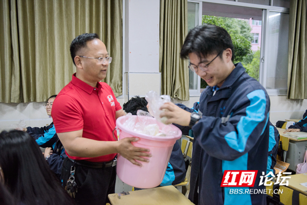 121327i5barlwzz7twg85b.jpg 121327i5barlwzz7twg85b.jpg