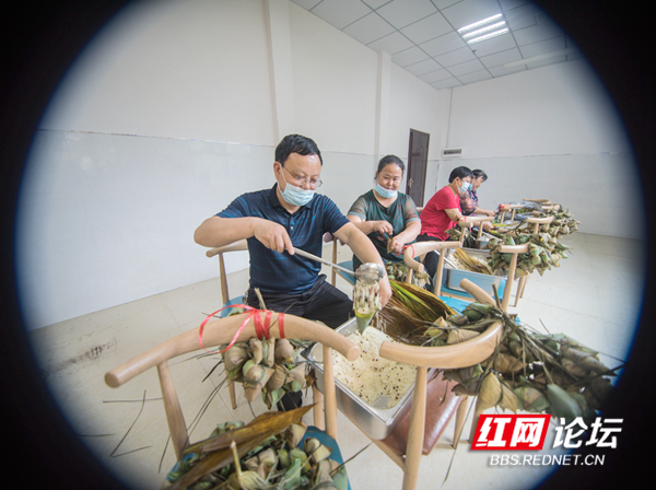 124042d0vn0zkw0wmb99we.jpg 124042d0vn0zkw0wmb99we.jpg