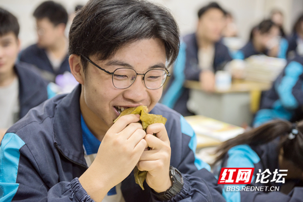 123904yofwrzowpwp2ixpr.jpg 123904yofwrzowpwp2ixpr.jpg