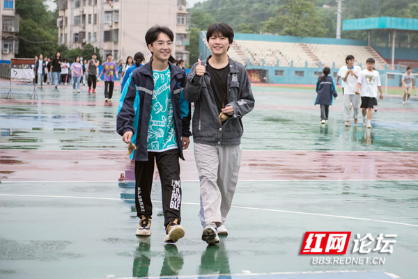 122152f8lruzw85rdezk4c.jpg 122152f8lruzw85rdezk4c.jpg