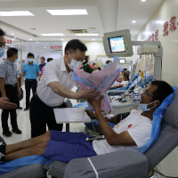 传递生命的礼物——记郴州无偿献血志愿者胡伟明