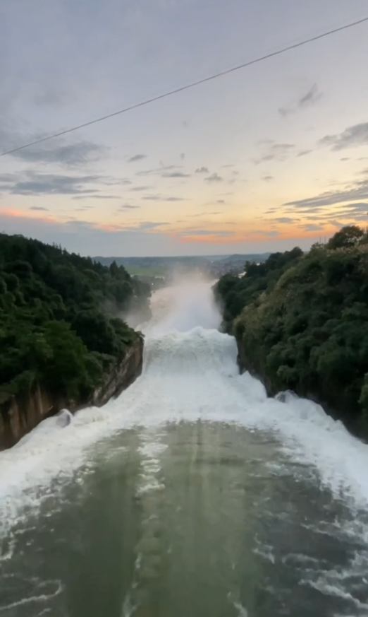视频丨水流如瀑 攸县酒埠江水库迎来今年首次泄洪_攸县_湖南频道_红网