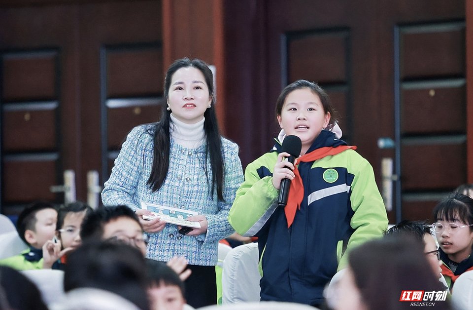 a刘姹姹老师讲座 拷贝.jpg a刘姹姹老师讲座 拷贝.jpg