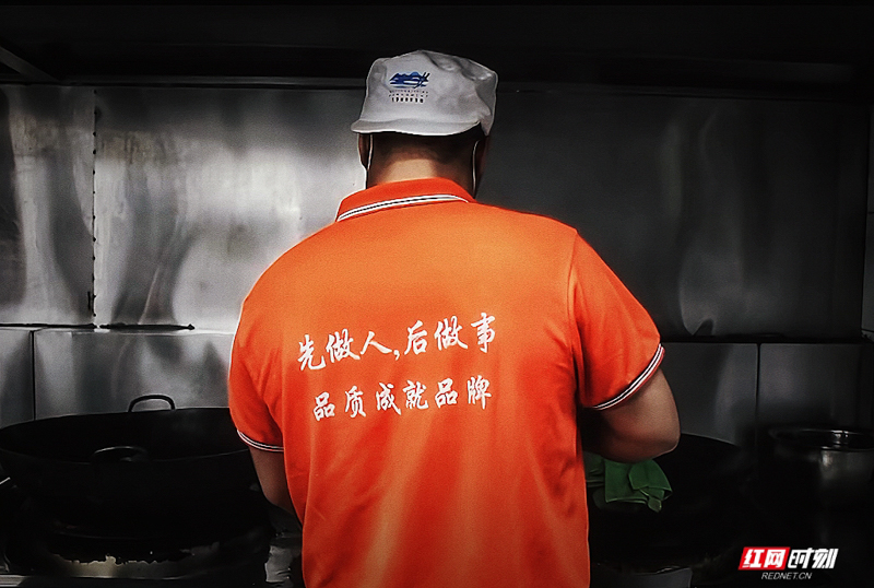 b文档名称（首字母大写）_4.jpg