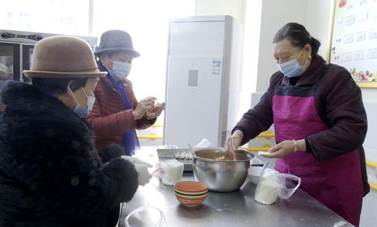 包饺子.jpg